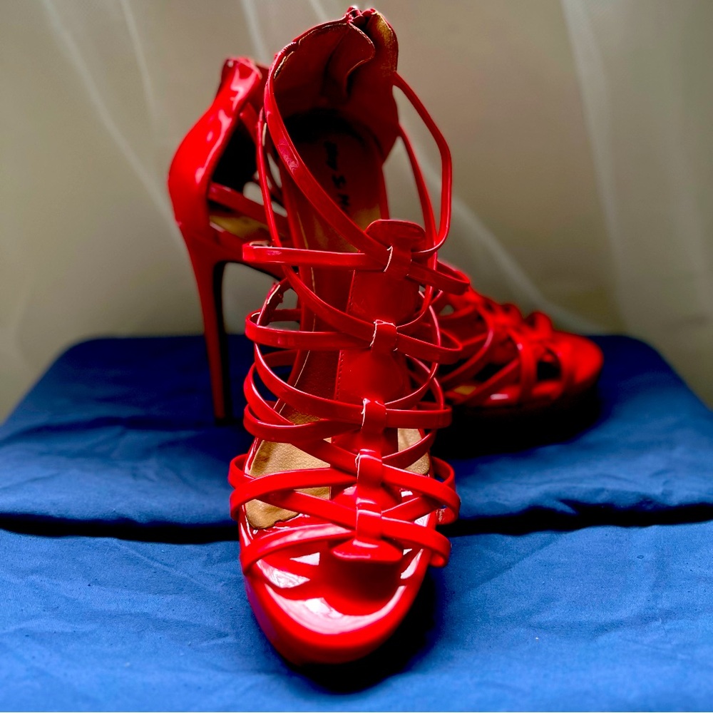 Red pumps
